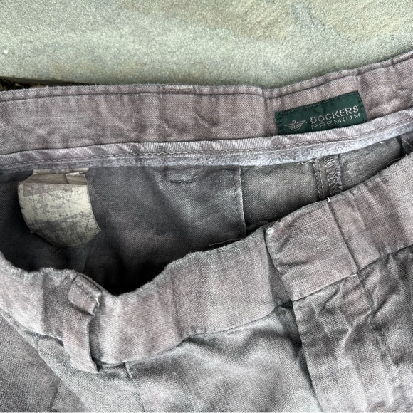 Y2K Reworked Pleated Relaxed Pants Size 32 - Picture 7 of 11